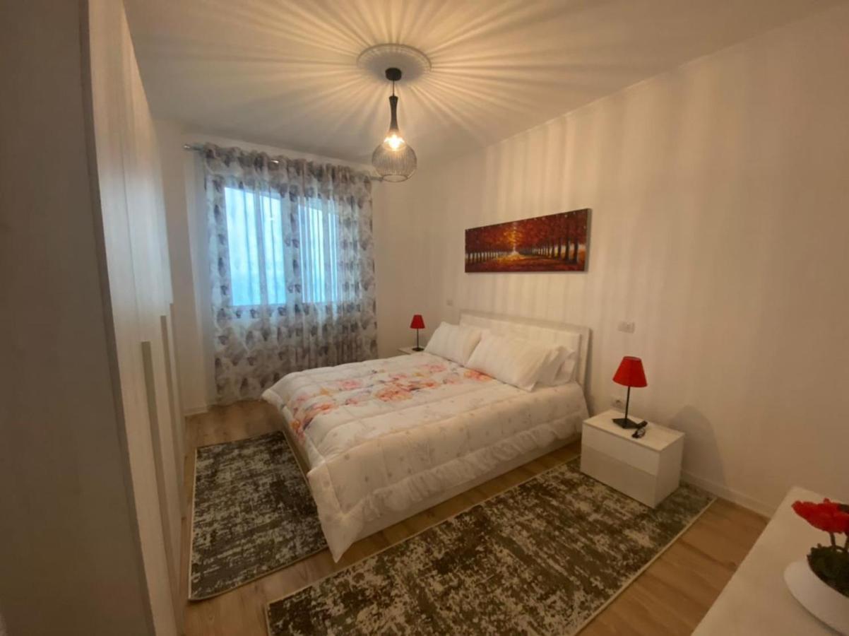 City Center& Sea View Apartment Durrës Buitenkant foto