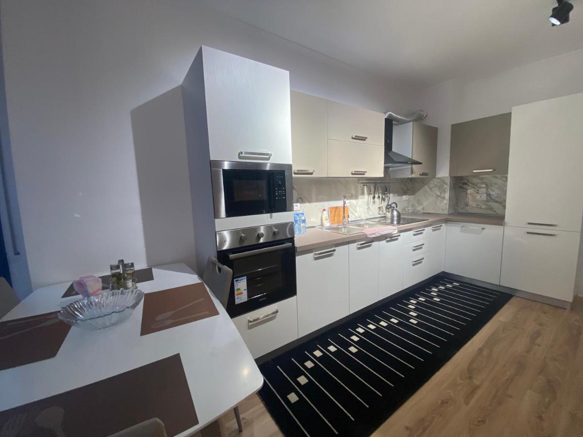 City Center& Sea View Apartment Durrës Buitenkant foto