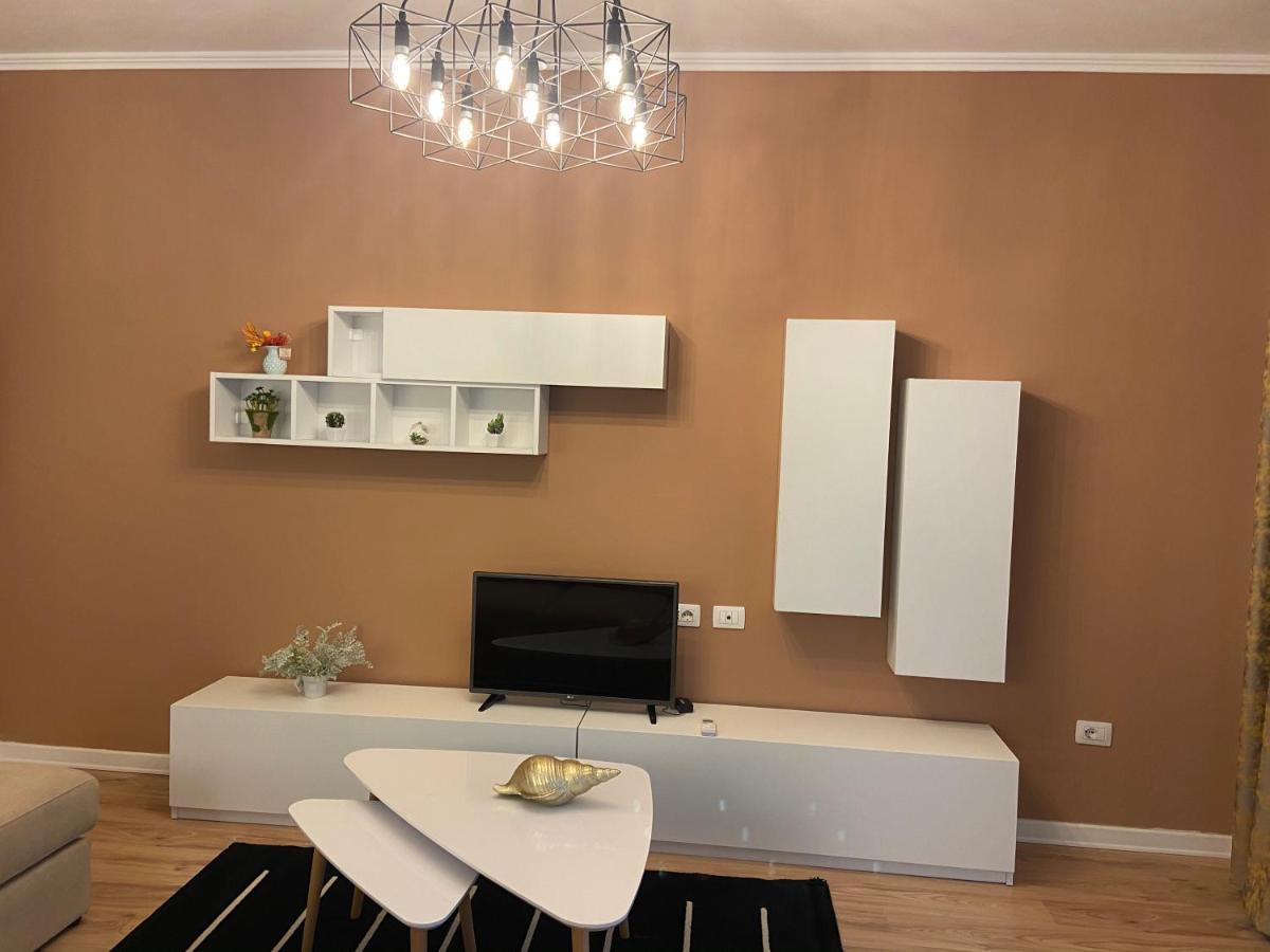 City Center& Sea View Apartment Durrës Buitenkant foto